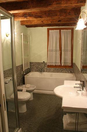 Ca Satriano Apartment Венеция Стая снимка