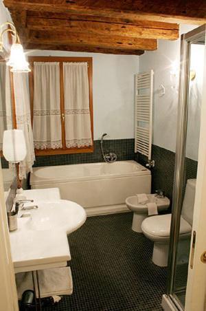Ca Satriano Apartment Венеция Стая снимка